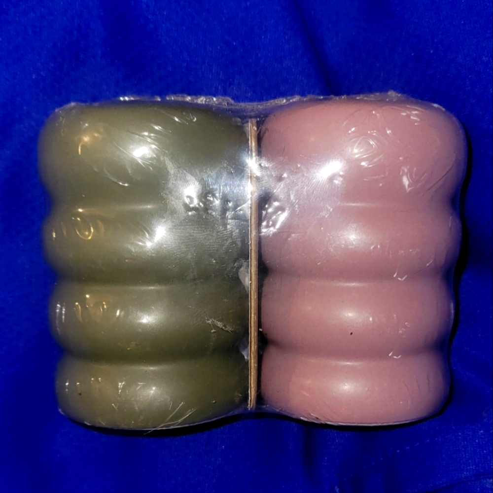 Salt & pepper shakers